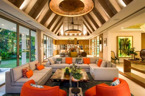 Casa de 4 dormitorios en Phuket, Tailandia № 131173 - foto 4