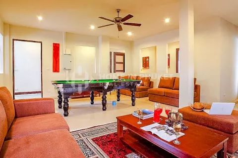Casa de 7 dormitorios en Nai Harn Beach, Tailandia № 131169 - foto 5