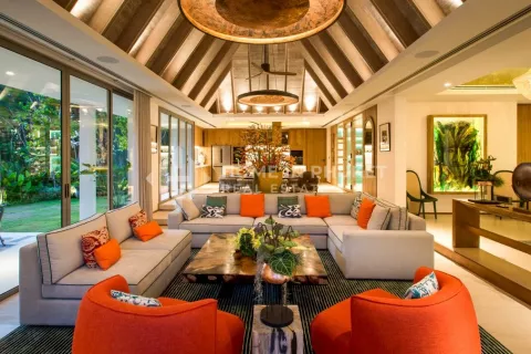 Casa de 4 dormitorios en Phuket, Tailandia № 131172 - foto 2