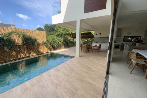 Casa de 3 dormitorios en Ko Samui, Tailandia № 123383 - foto 5