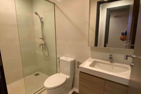 Dúplex de 2 dormitorios en Khlong Toei, Bangkok, Tailandia № 76404 - foto 7