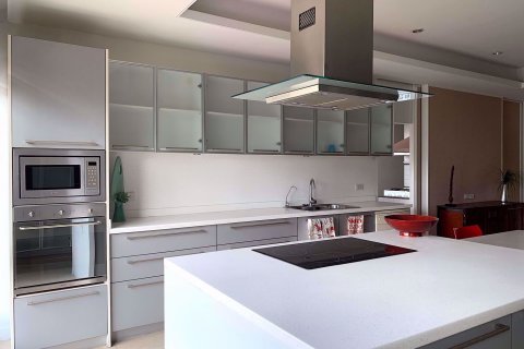 Condominio de 4 dormitorios en Watthana, Bangkok, Tailandia № 77238 - foto 4