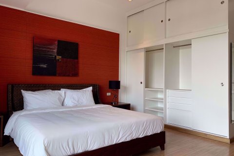 Condominio de 4 dormitorios en Watthana, Bangkok, Tailandia № 77238 - foto 16