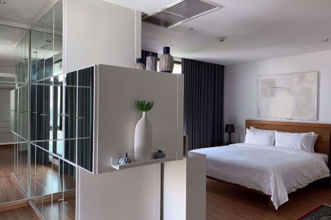 Condominio de 4 dormitorios en Watthana, Bangkok, Tailandia № 77238 - foto 8