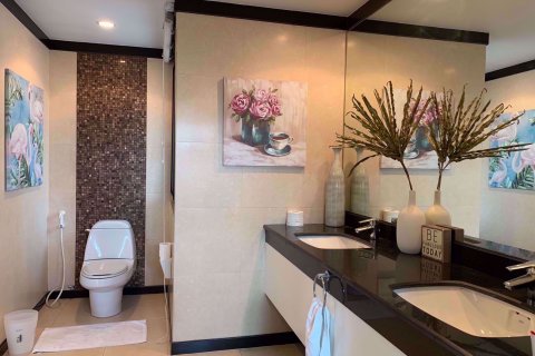 Condominio de 4 dormitorios en Watthana, Bangkok, Tailandia № 77238 - foto 17