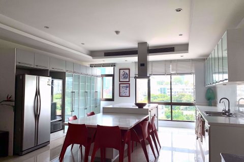 Condominio de 4 dormitorios en Watthana, Bangkok, Tailandia № 77238 - foto 3