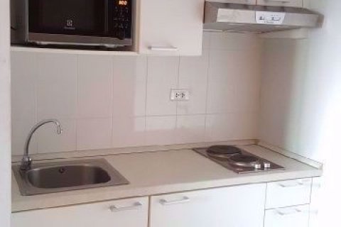 Кондоминиум с 1 спальней в Ваттхане, Бангкок, Таиланд № 77240 - фото 11