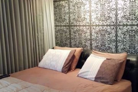 Кондоминиум с 1 спальней в Ваттхане, Бангкок, Таиланд № 77240 - фото 3