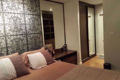 Кондоминиум с 1 спальней в Ваттхане, Бангкок, Таиланд № 77240 - фото 2