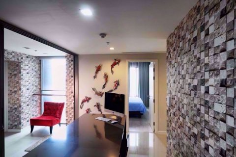 Condominio de 2 dormitorios en Bang Kho Laem, Bangkok, Tailandia № 77241 - foto 2