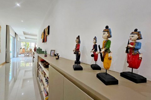 Casa de 3 dormitorios en Pattaya, Tailandia № 119664 - foto 18