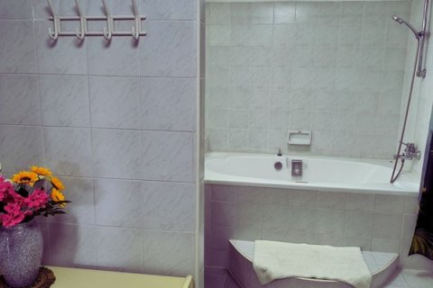 Condo in Pattaya, Thailand, 2 bedrooms № 119663 - photo 24