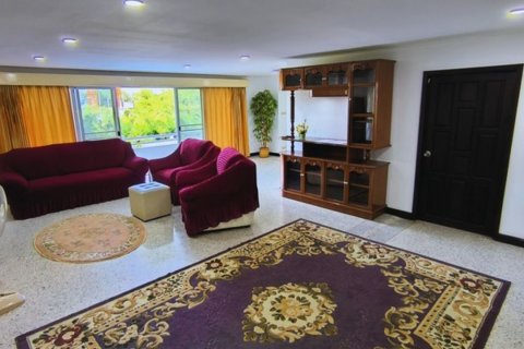 Condo in Pattaya, Thailand, 2 bedrooms № 119663 - photo 4