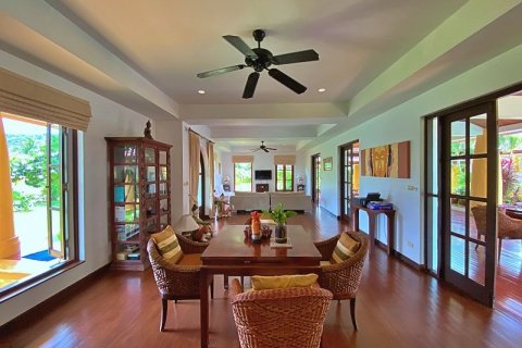 Casa de 5 dormitorios en Hua Hin, Tailandia № 125162 - foto 14
