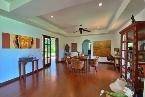Casa de 5 dormitorios en Hua Hin, Tailandia № 125162 - foto 11