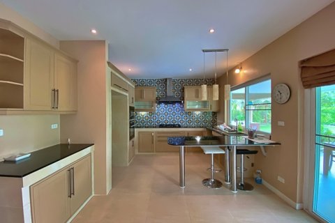 Casa de 3 dormitorios en Hua Hin, Tailandia № 125158 - foto 12