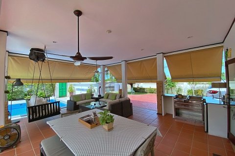 Casa de 4 dormitorios en Hua Hin, Tailandia № 125161 - foto 7