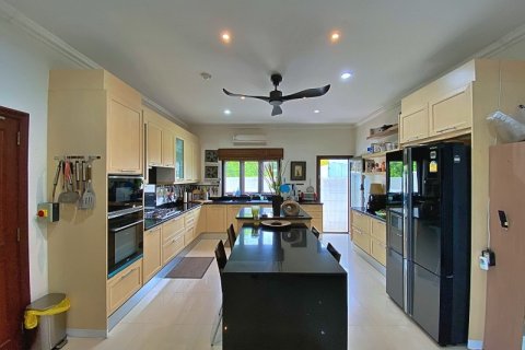 Casa de 4 dormitorios en Hua Hin, Tailandia № 125161 - foto 13