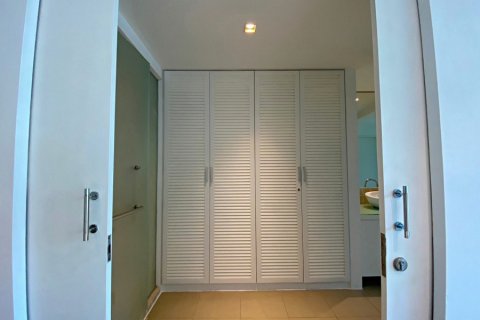 Condo in Hua Hin, Thailand, 2 bedrooms  № 125157 - photo 13