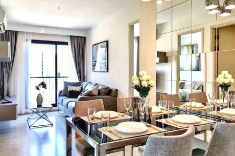 Condo in Bangkok, Thailand, 2 bedrooms  № 132811