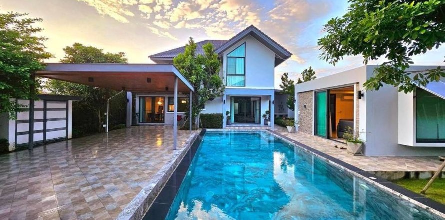 Casa de 5 dormitorios en Chiang Mai, Tailandia № 126150