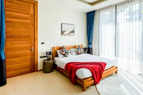 Casa de 4 dormitorios en Phuket, Tailandia № 131634 - foto 5