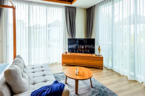Casa de 4 dormitorios en Phuket, Tailandia № 131634 - foto 10