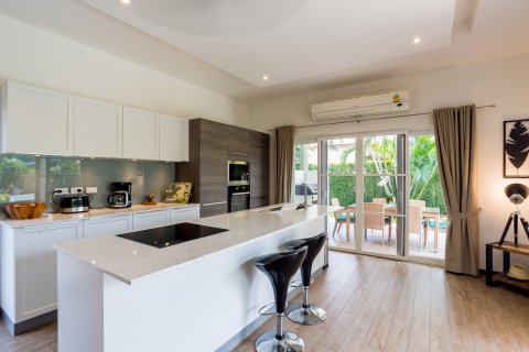 Chalet de 3 dormitorios en Hua Hin, Tailandia № 79258 - foto 8