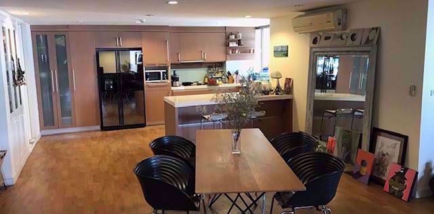 Condominio de 3 dormitorios en Watthana, Bangkok, Tailandia № 76812