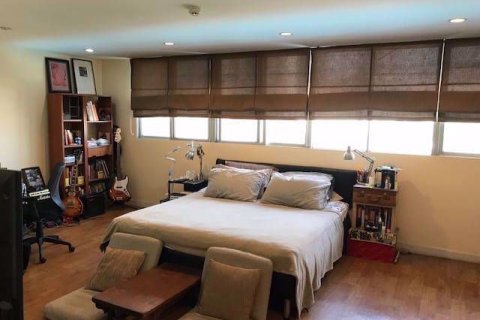 Condominio de 3 dormitorios en Watthana, Bangkok, Tailandia № 76812 - foto 4