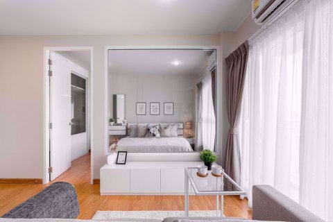 Condominio de 1 dormitorio en Thonburi, Bangkok, Tailandia № 76970 - foto 3