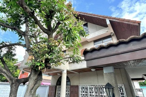 Casa de 4 dormitorios en Bangkok, Tailandia № 116166 - foto 3