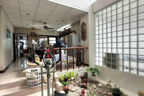 Casa de 4 dormitorios en Bangkok, Tailandia № 116166 - foto 9