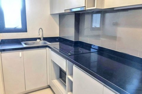 Condominio de 2 dormitorios en Khlong Toei, Bangkok, Tailandia № 116163 - foto 7