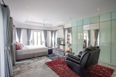 Casa de 3 dormitorios en Hua Hin, Tailandia № 124016 - foto 8