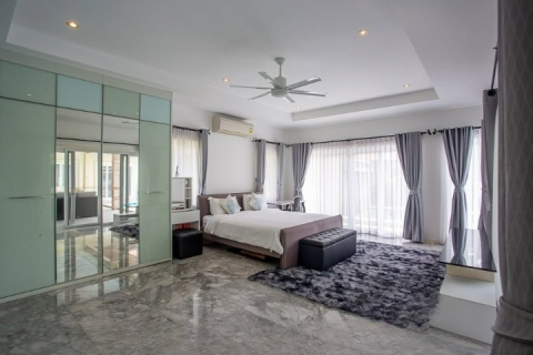 Casa de 3 dormitorios en Hua Hin, Tailandia № 124016 - foto 5