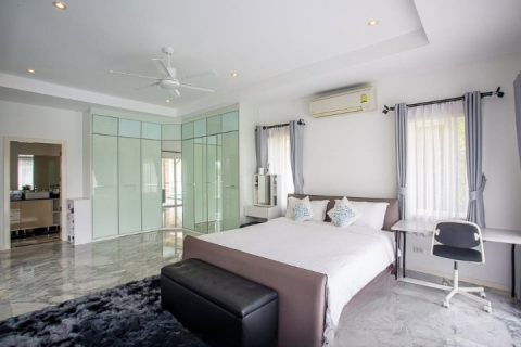Casa de 3 dormitorios en Hua Hin, Tailandia № 124016 - foto 15