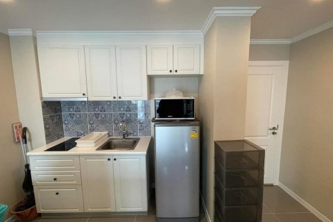 Apartamento de 1 dormitorio en Jomtien Beach, Pattaya, Tailandia № 106684 - foto 3