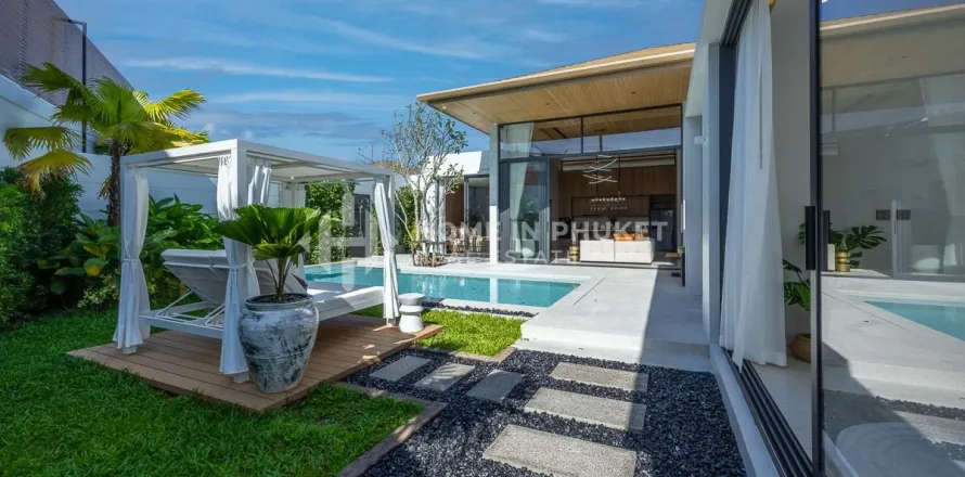 Casa de 4 dormitorios en Phuket, Tailandia № 130874