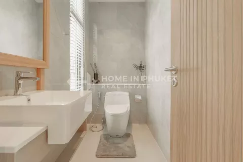 Casa de 4 dormitorios en Phuket, Tailandia № 130875 - foto 29