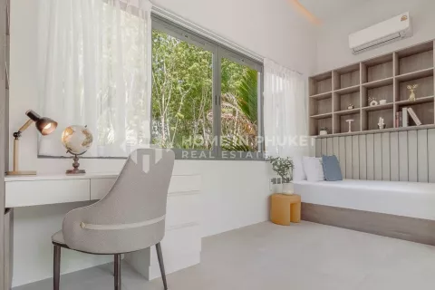 Casa de 4 dormitorios en Phuket, Tailandia № 130875 - foto 18