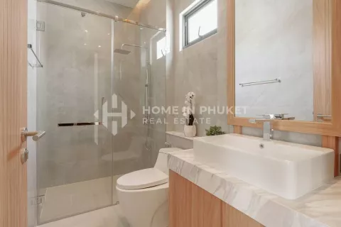 Casa de 4 dormitorios en Phuket, Tailandia № 130875 - foto 22