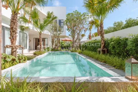Casa de 4 dormitorios en Phuket, Tailandia № 130875 - foto 2