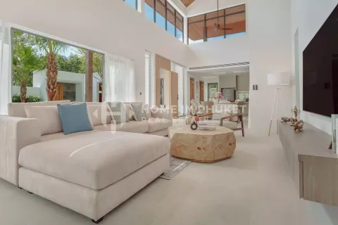 Casa de 4 dormitorios en Phuket, Tailandia № 130875 - foto 8