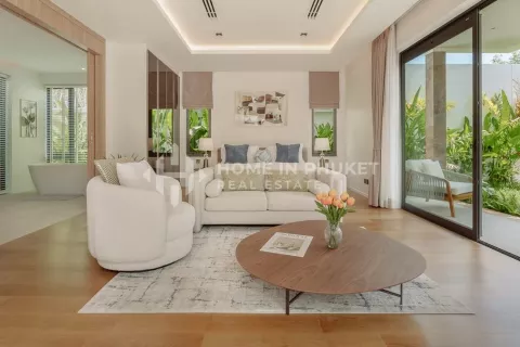 Casa de 4 dormitorios en Phuket, Tailandia № 130875 - foto 11