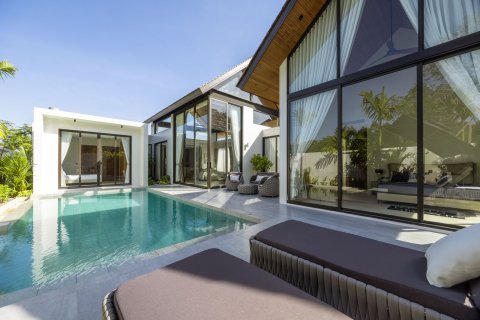 Chalet de 2 dormitorios en Bang Tao, Tailandia № 70708