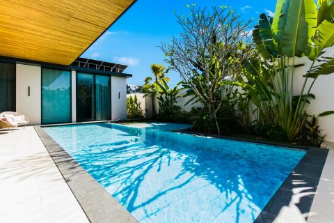 Chalet de 4 dormitorios en Bang Tao, Tailandia № 70709 - foto 15
