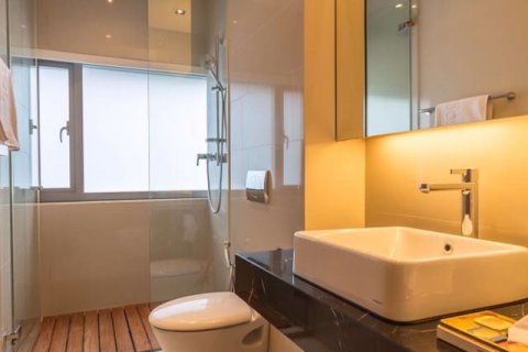 Condominio de 2 dormitorios en Bang Rak, Bangkok, Tailandia № 76240 - foto 21