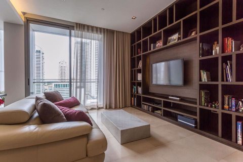 Condominio de 2 dormitorios en Bang Rak, Bangkok, Tailandia № 76240 - foto 8