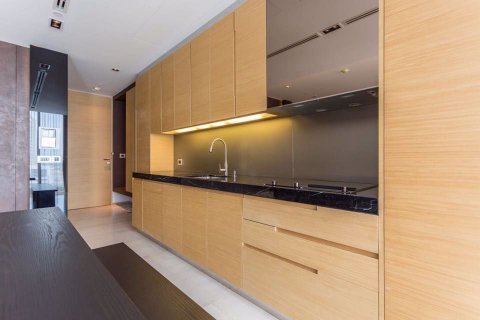 Condominio de 2 dormitorios en Bang Rak, Bangkok, Tailandia № 76240 - foto 4